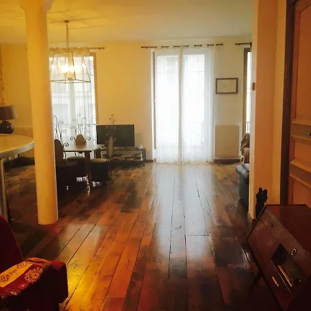 Apartment Superbe 2 Pieces Au Centre De Paris